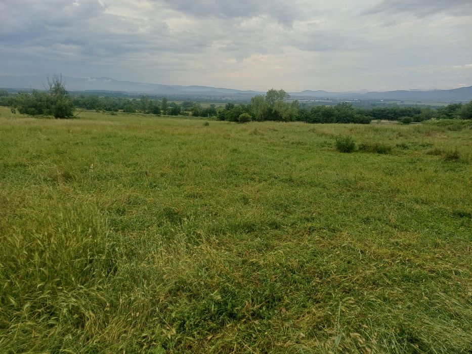 Здравейте продавам парцел в гр.Карлово .