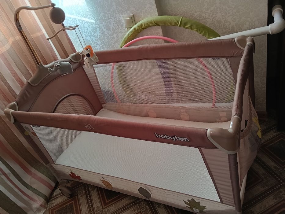 Продам манеж детский