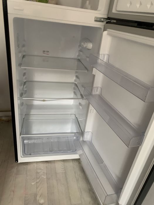 Холодильник вместе с печкой