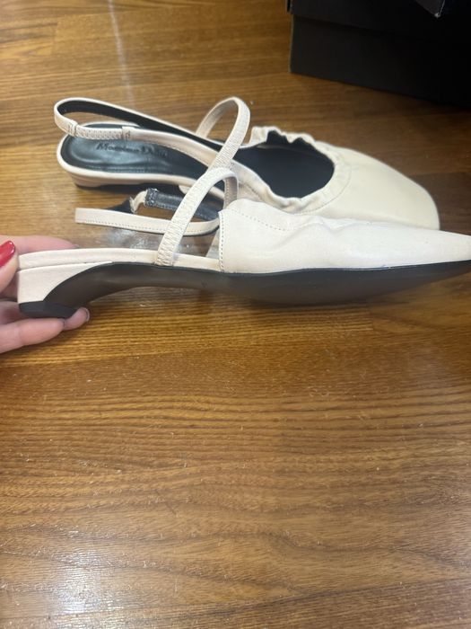 Pantofi  /balerini Massimo Dutti 38