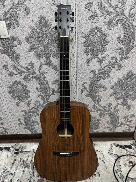 Акустическая гитара Holati zo’r bonusiga chixol qlib beriladi .- 250 $