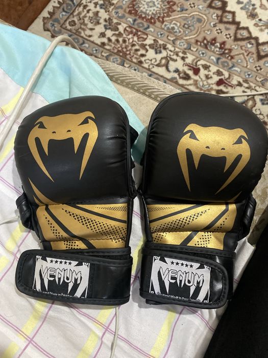 Перчать venum бу