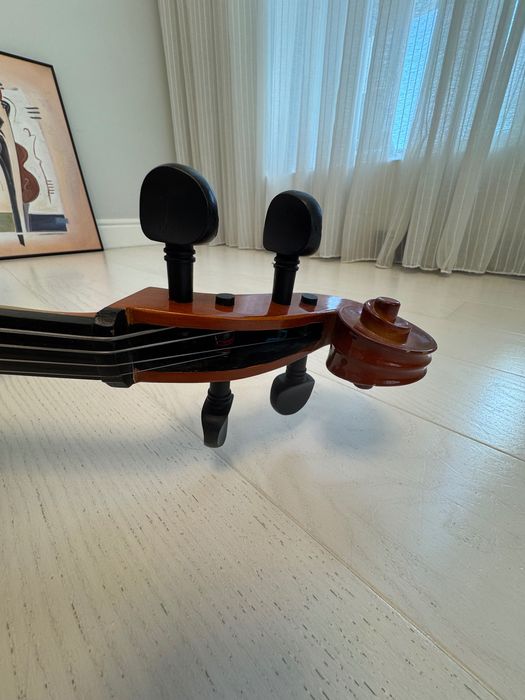 Продавам виолончело 2/4