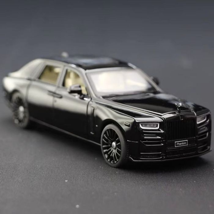 1.32! Rolls Royce Phantom Металлическая модель со светом и звуом