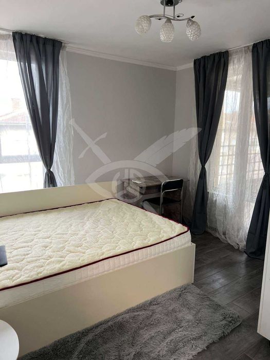 Тристаен апартамент - центъра на Пловдив - 1749411