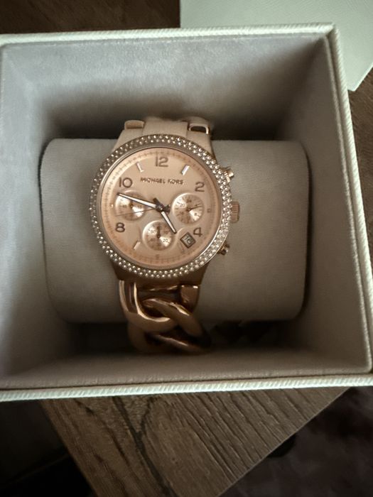 Michael  Kors часовник