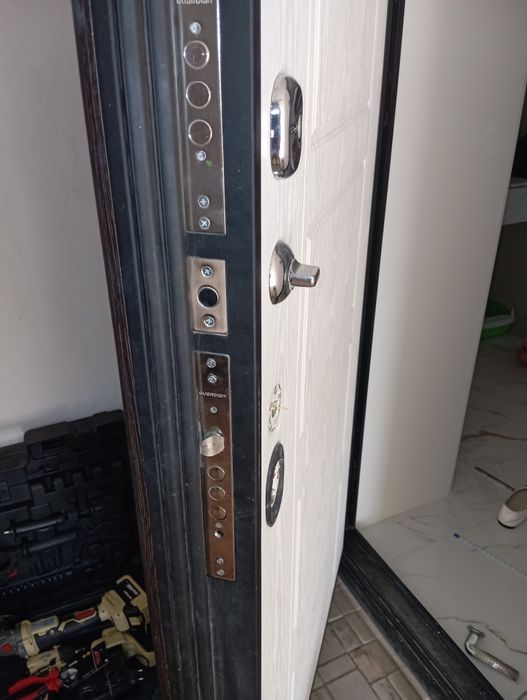 Установка замков Ремонт замков вскрытит замок