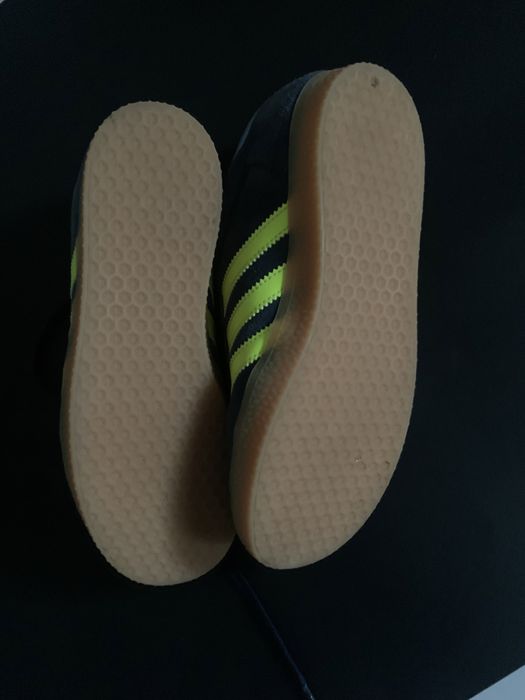 Adidași copii Adidas Gazelle marimea 34 aproape noi