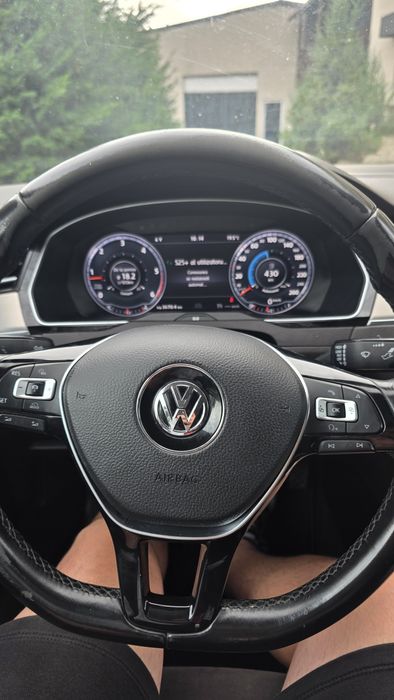 PASSAT  R-line 2015 1,6 tdi manual 8700e