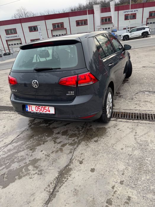 Vând Volkswagen golf 7