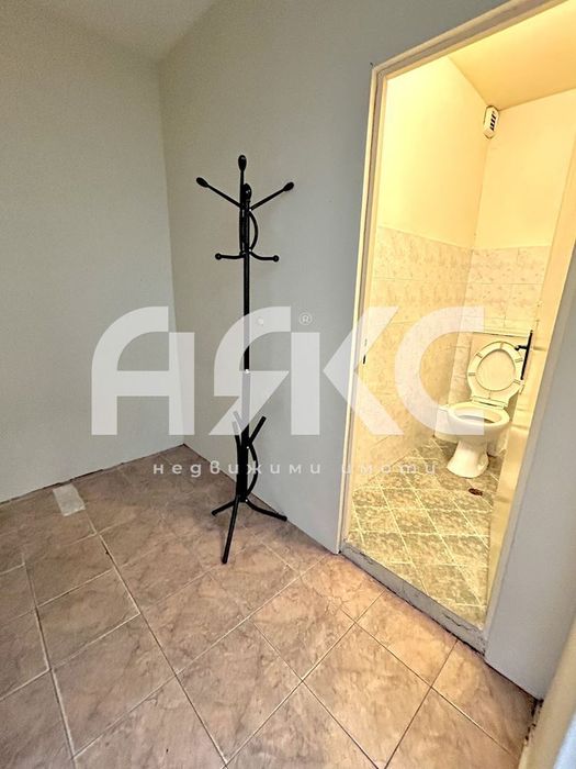 Дава се под наем Магазин в София, Връбница 1 - 30 кв.м за 219.3 € - Снимка #2