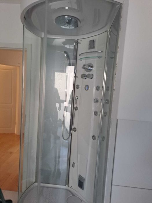 Cabină de duș cu hidromasaj