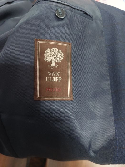 Костюм классика костюм