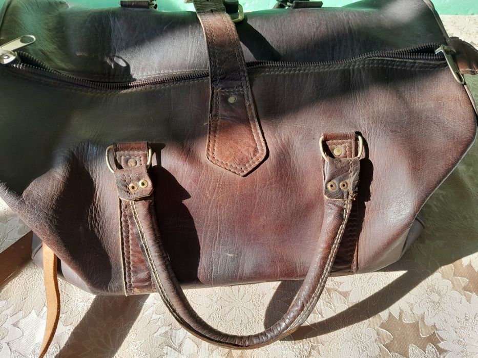 Пътна винтидж  чанта  от естествена  кожа