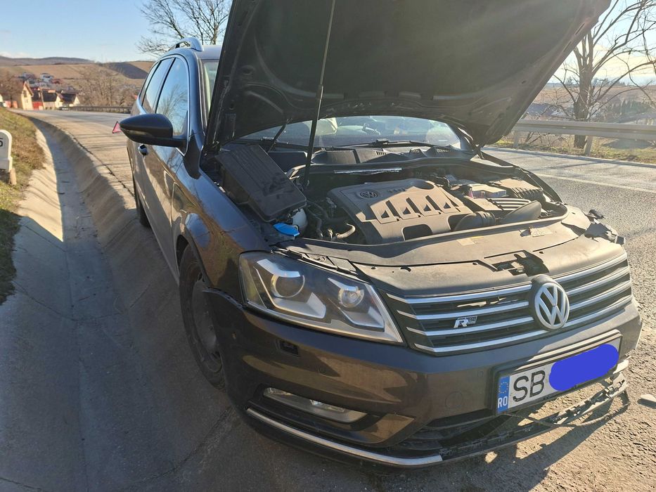 Vand Volkswagen Passat B7 RLine 2.0 diesel DSG 170 CP avariat
