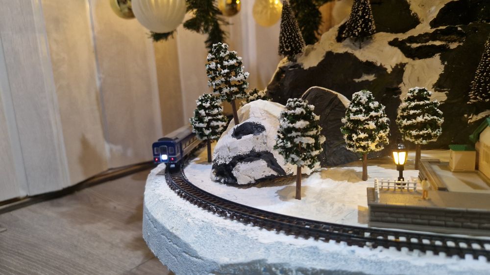 Diorama feroviara peisaj iarna scara N