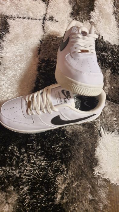 Adidasi bărbați nike
