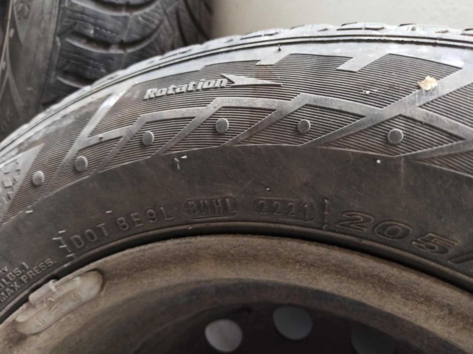 зимни гуми Nexen 205/60/15 с джанти 15 цола