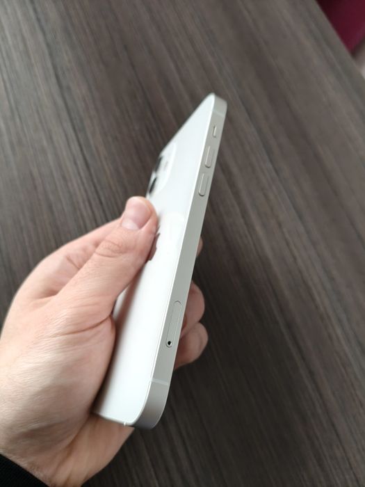 iPhone 12 64GB White Impecabil 91% + Cadou