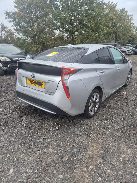 Piese toyota prius 4 1.8 hybrid an 2017