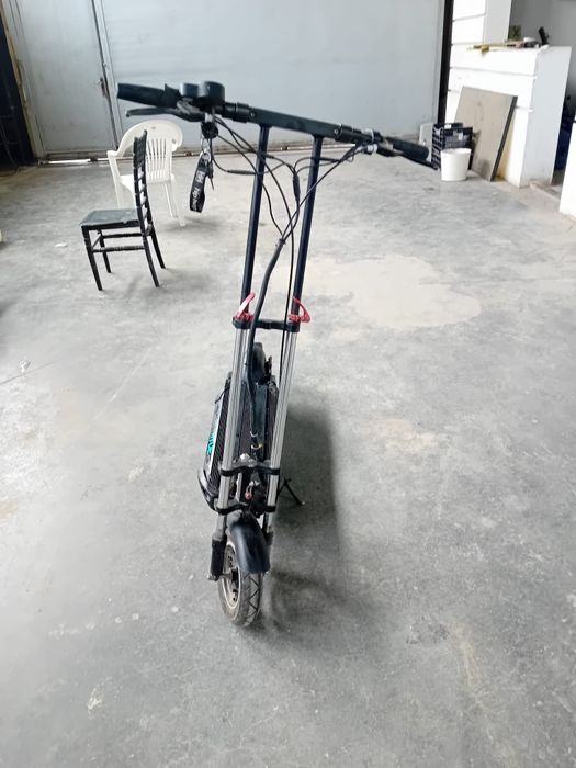Vand trotineta electrica autonomie 60km
