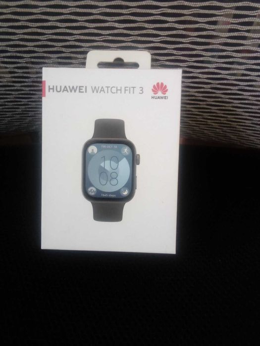 Продавам съвършенно нов часовник HUAWEI WATCH FIT3