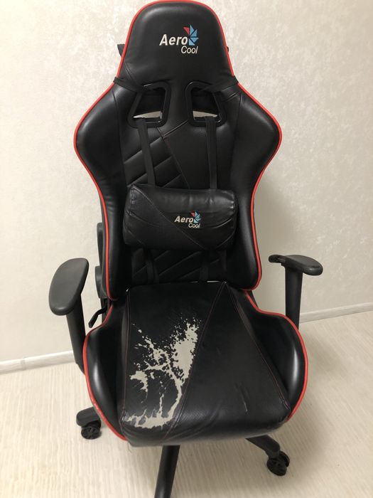 Продам игровое кресло