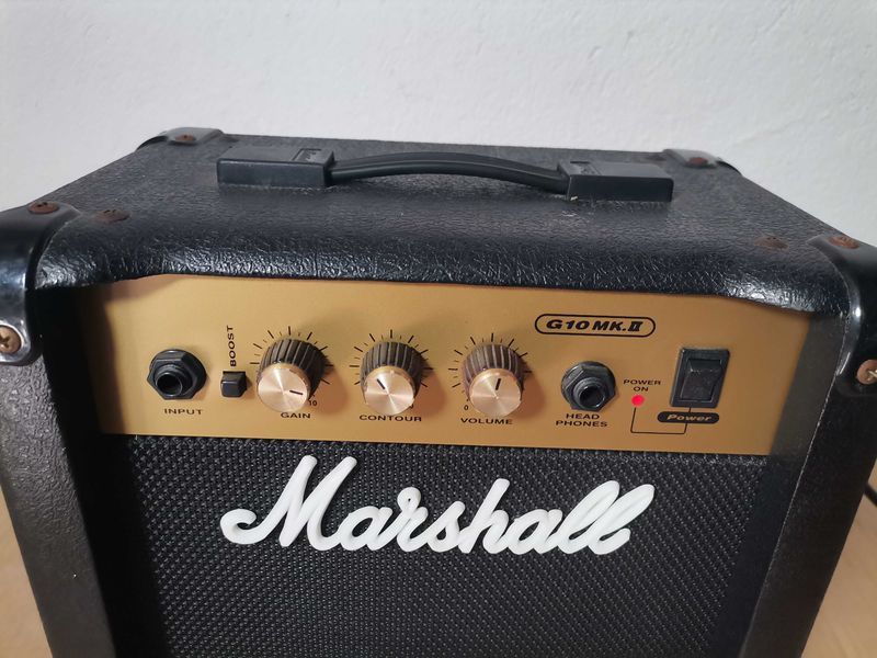 Кубе - Marshall G10MK