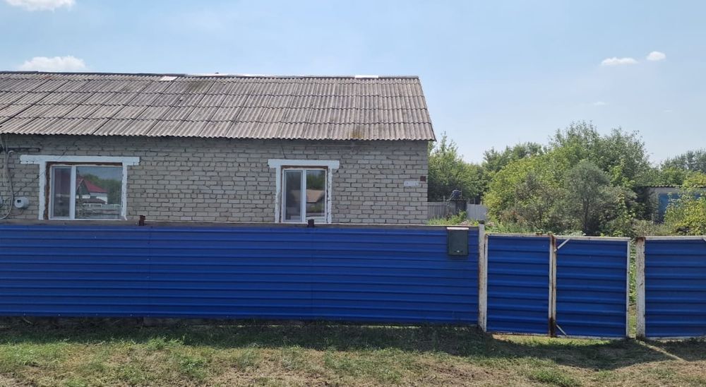 Продам квартиру по улице Толстого.
