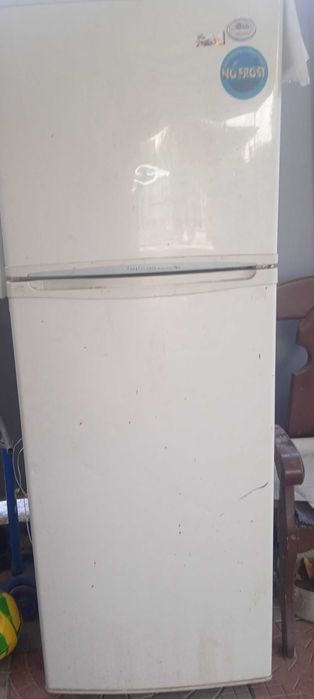 Холодильник  + инсталляция