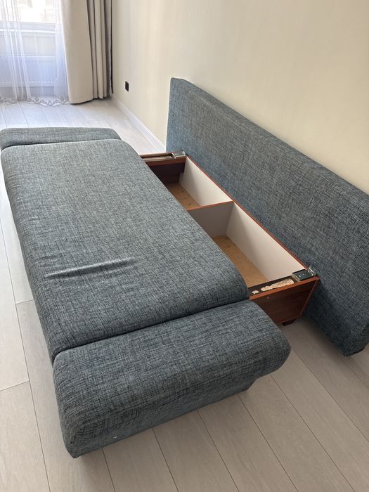 Продам диван в хоршем состоянии