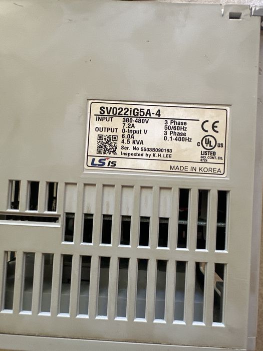 Invertor de frecvență LS Electric iG5A SV022iG5A-4 2.2 kW (3 HP) 380-480V – în cutia originală - pefect functional
