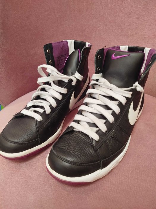 Дамски кецове Nike