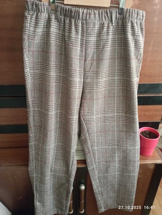 елегантен дамски костюм