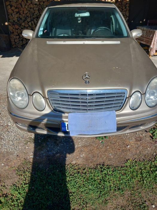 Mercedes E 220 W 211