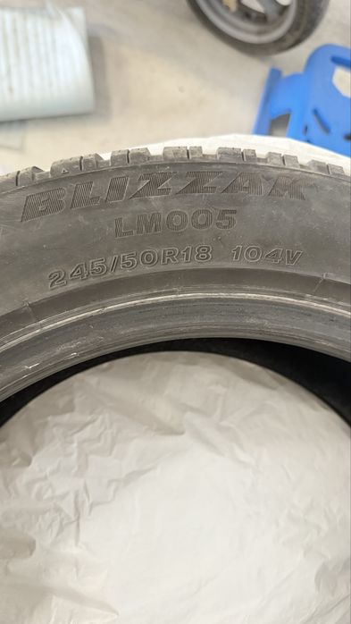 Продавам гуми . Bridgestone Blizzak 245/50/18