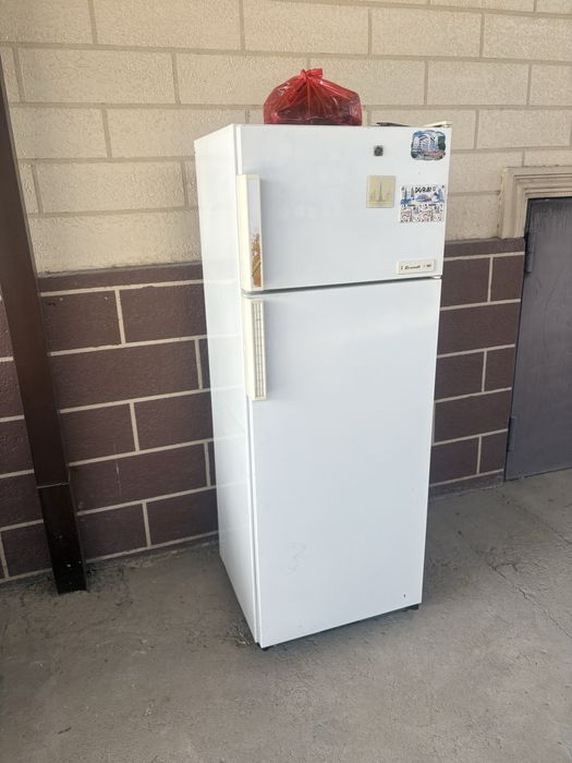 Продаю холодильник рабочий