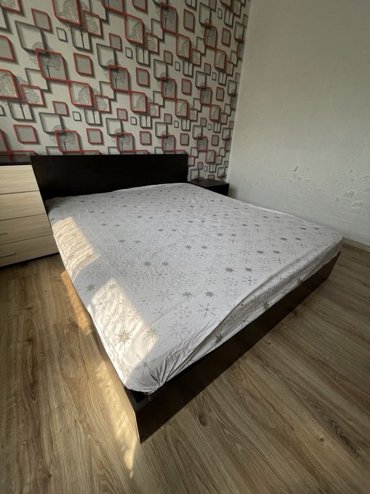 Спалня с матрак 160/200