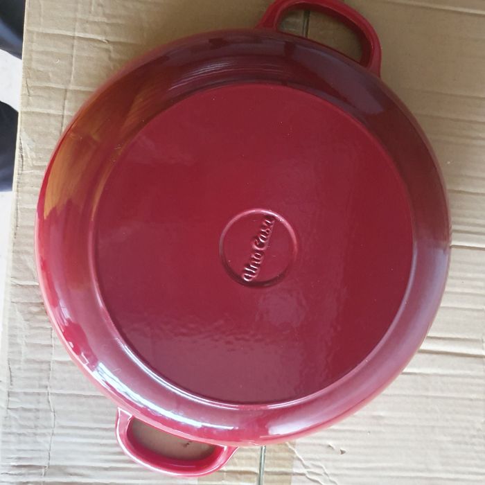 Cratita cu capac din fonta emailata, 3.5l, 30cm, rosie, Uno Casa