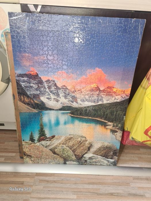 Продавам различни картини.