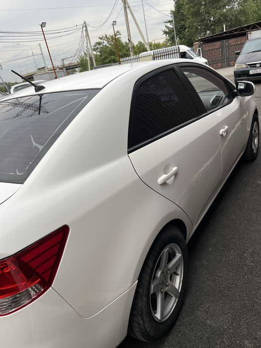 Kia cerato 2012