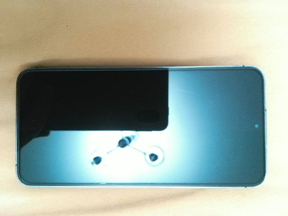 Samsung galaxy s24 8/128gb