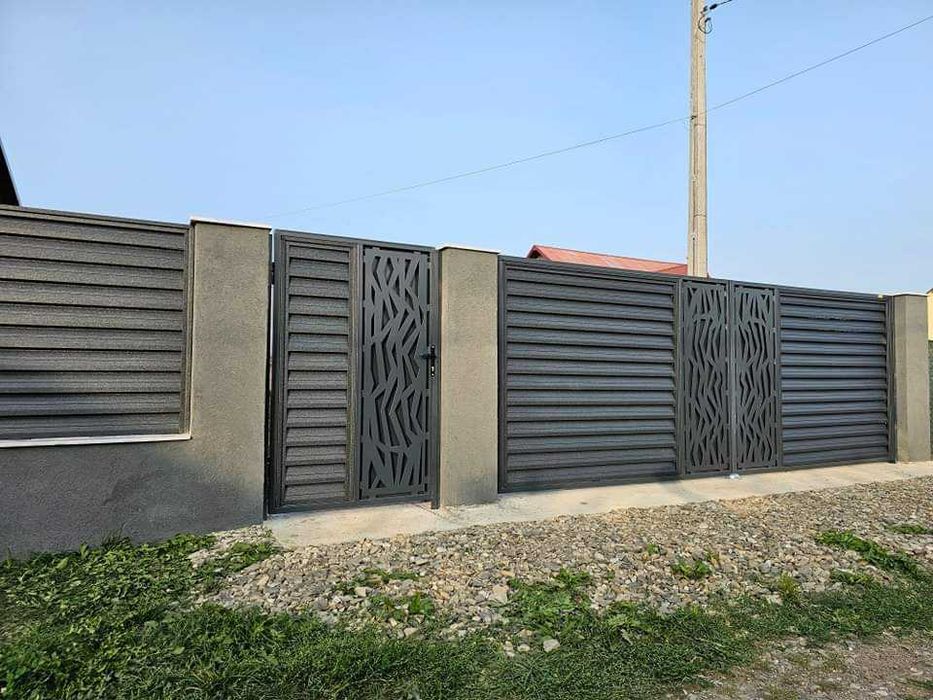 Garduri si porti din panouri stil jaluzele si alte modele disponibile