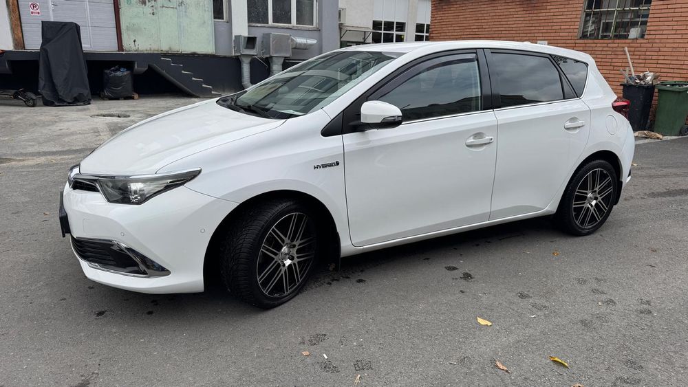 TOYOTA Auris 2017 — imagine 2