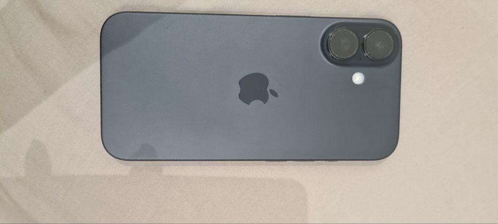 IPhone 16 128 с гаранция