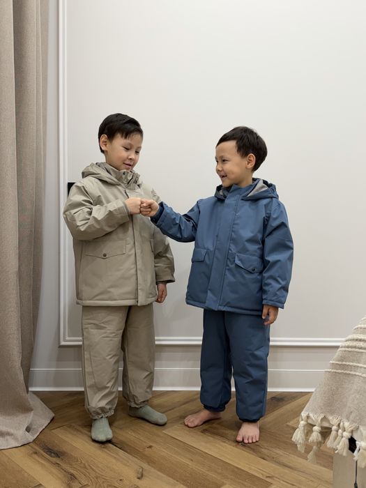 Продам комбенизон куртка осень весна