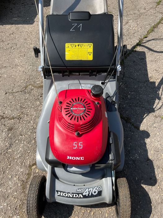 21: Самохдна моторна косачка HONDA 5.5 hp