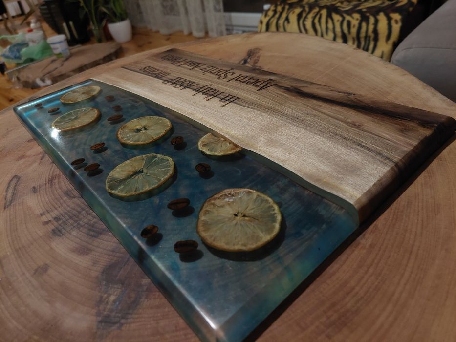 Дъски за сервиране на мезета от епоксидна смола