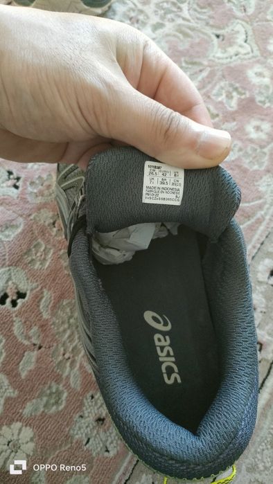 Продам красовка ASICS