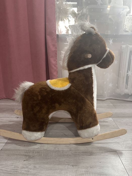 Детская качалка-лошадка